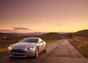 Aston Martin Vantage V8